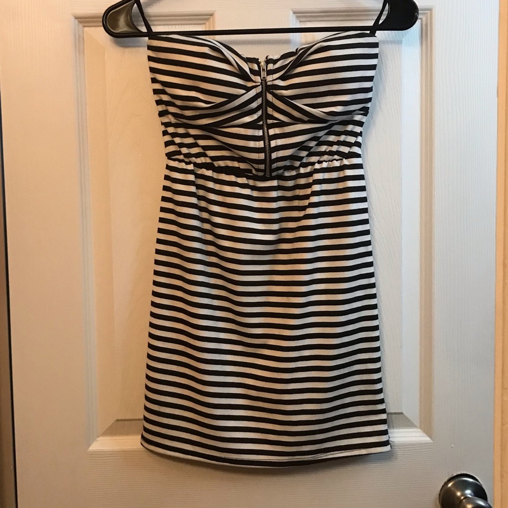 Sexy strapless dress